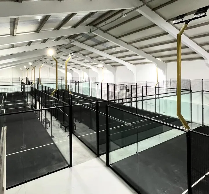 Jet Set Padel Club — 5 premium indoor panoramic courts